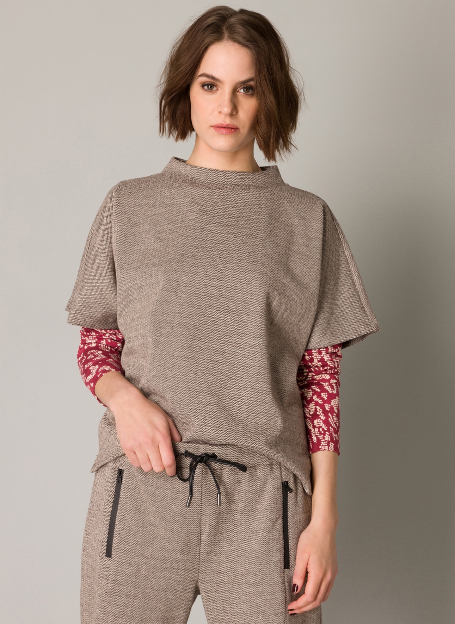 0003957-9938-ChocolateBrownMela-model-74378